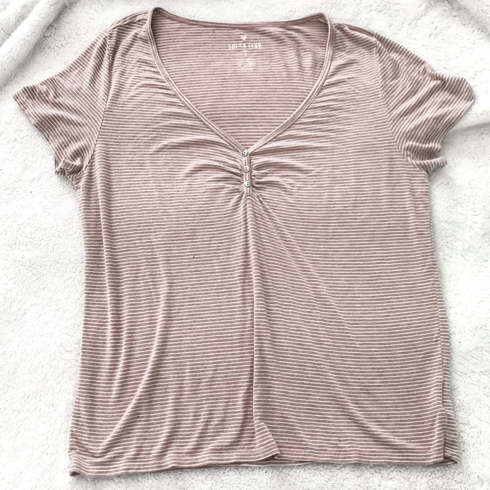 american eagle t shirt